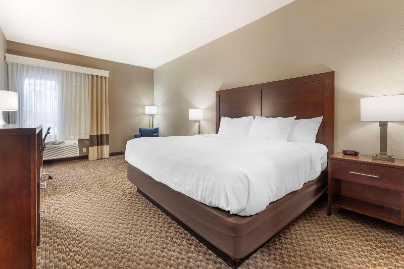 Comfort Inn & Suites Johnstown image