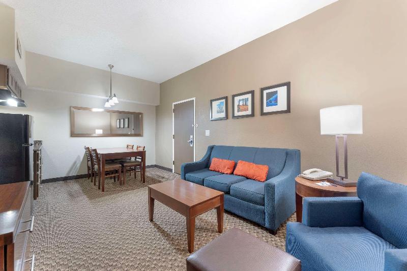 Comfort Inn & Suites Johnstown image