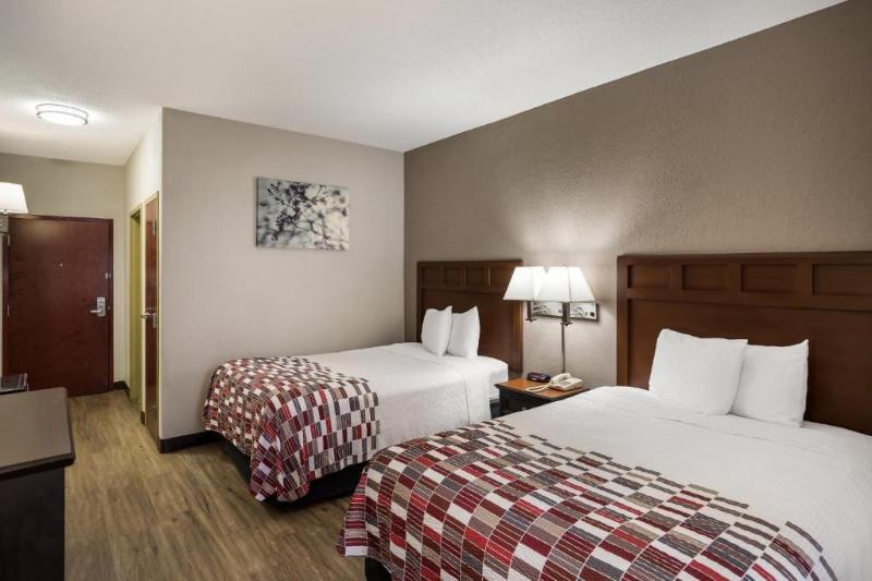 Red Roof Inn & Suites Bloomsburg – Mifflinville image