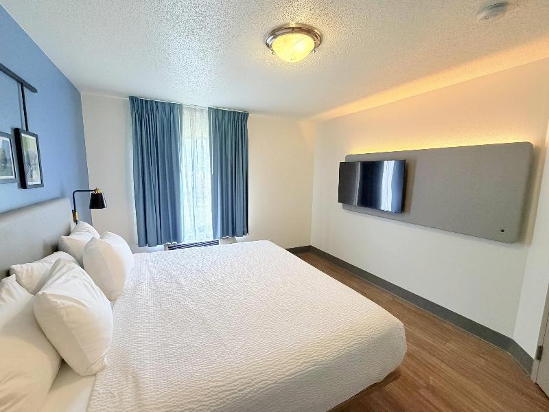 Sleep Inn & Suites Mifflinville -Bloomsburg image
