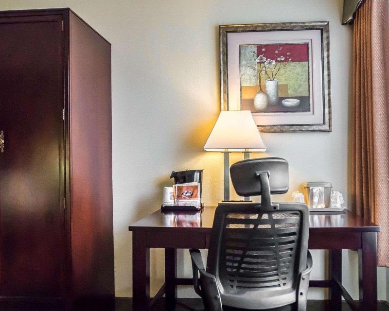 Quality Inn Mill Hall - Lamar image