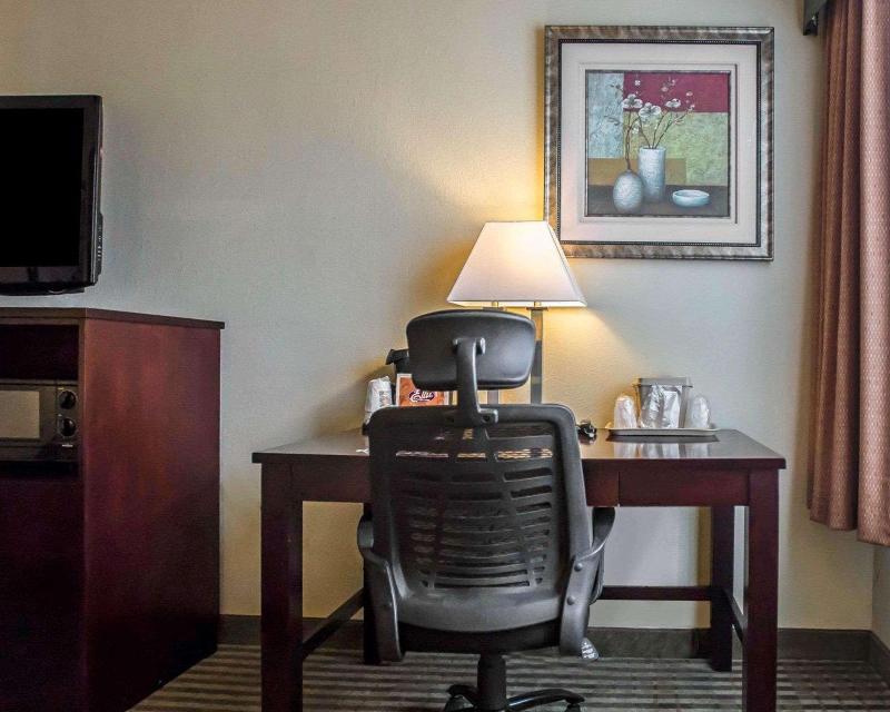Quality Inn Mill Hall - Lamar image