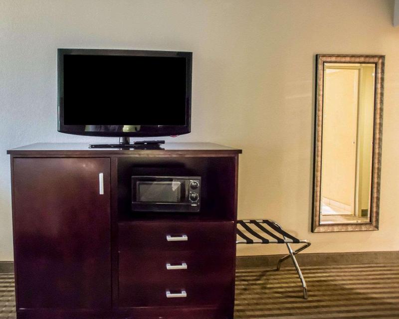 Quality Inn Mill Hall - Lamar image