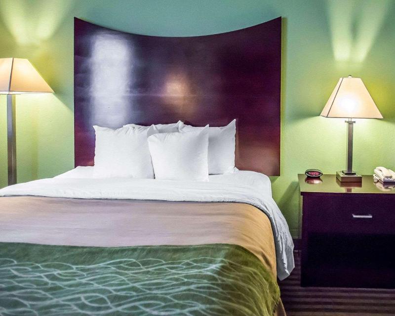 Quality Inn Mill Hall - Lamar image