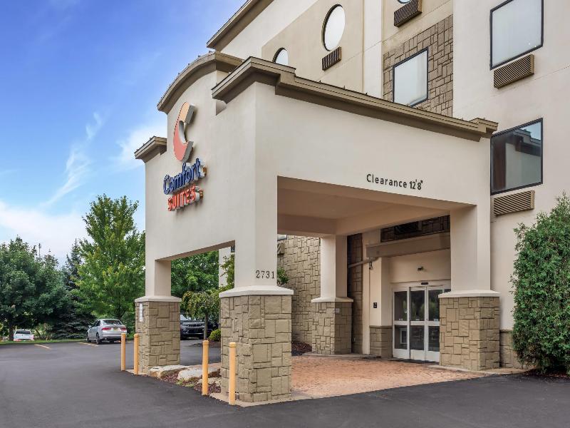Comfort Suites Monroeville image
