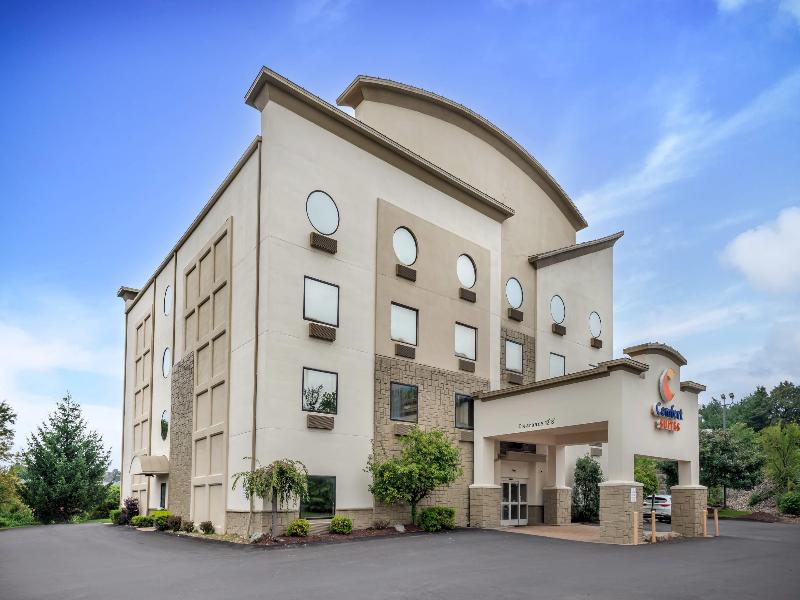 Comfort Suites Monroeville image