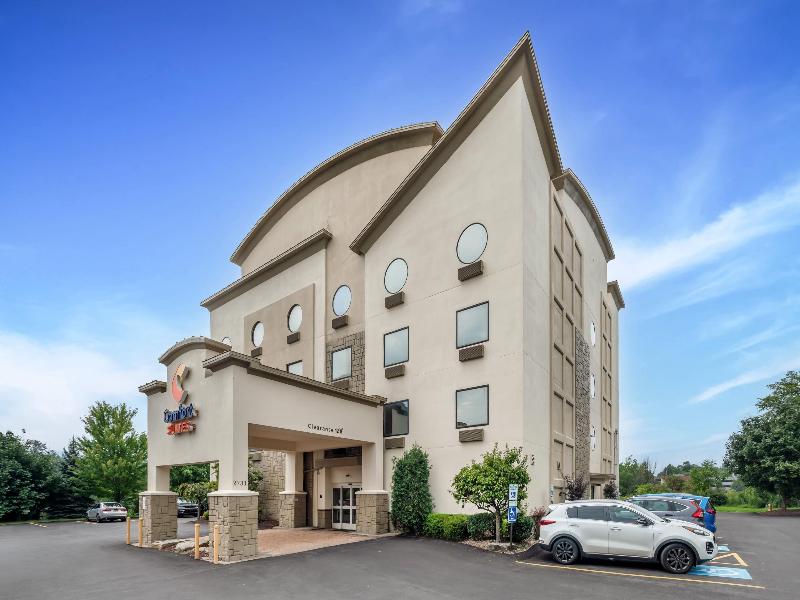 Comfort Suites Monroeville image