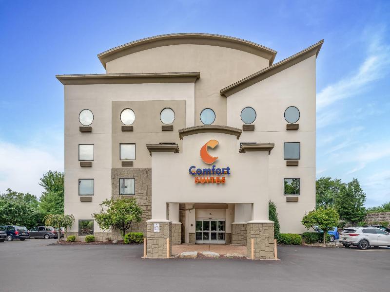 Comfort Suites Monroeville image