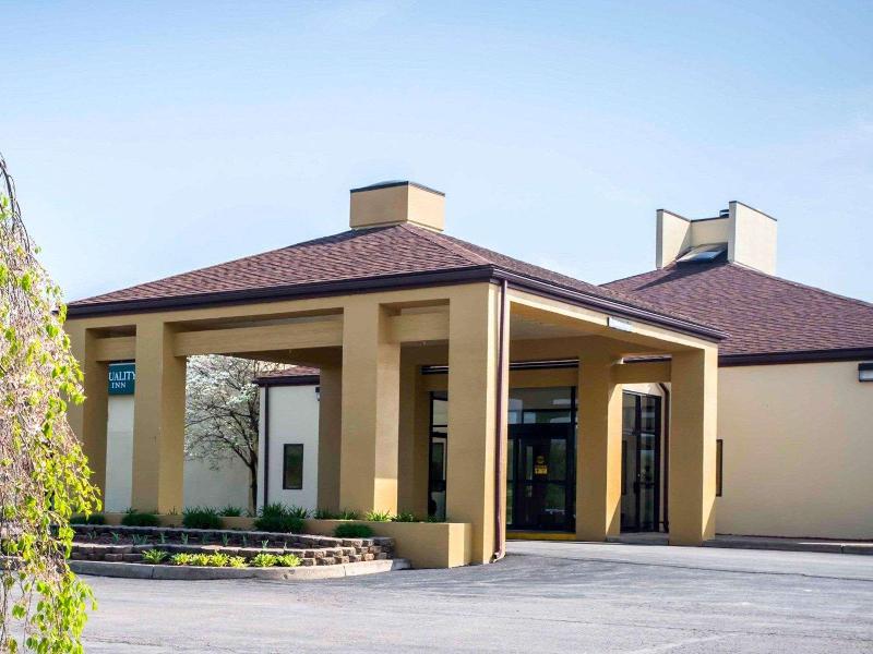 Quality Inn New Columbia-Lewisburg image