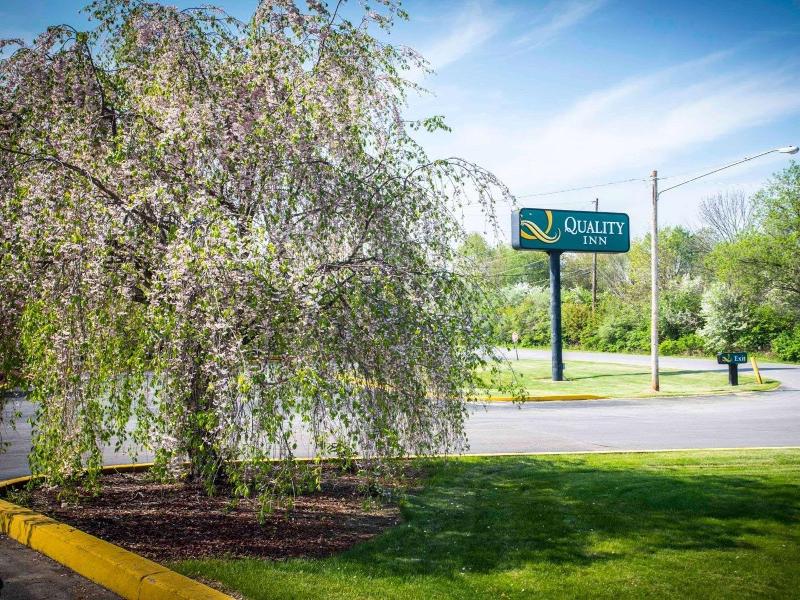 Quality Inn New Columbia-Lewisburg image
