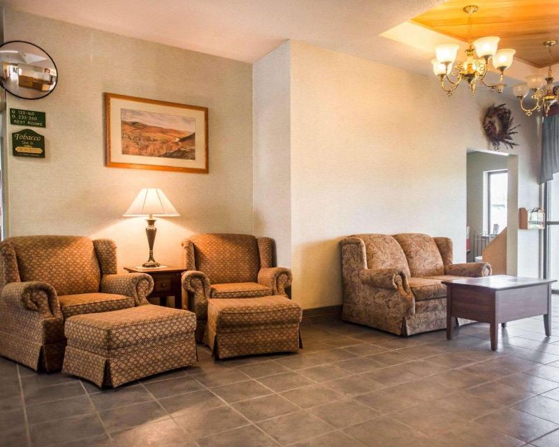 Quality Inn New Columbia-Lewisburg image