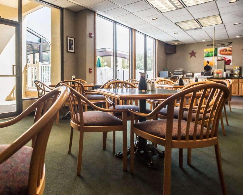 Quality Inn New Columbia-Lewisburg image