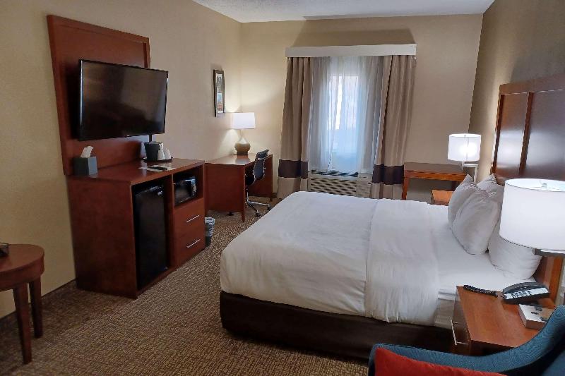 Wingate by Wyndham New Stanton image