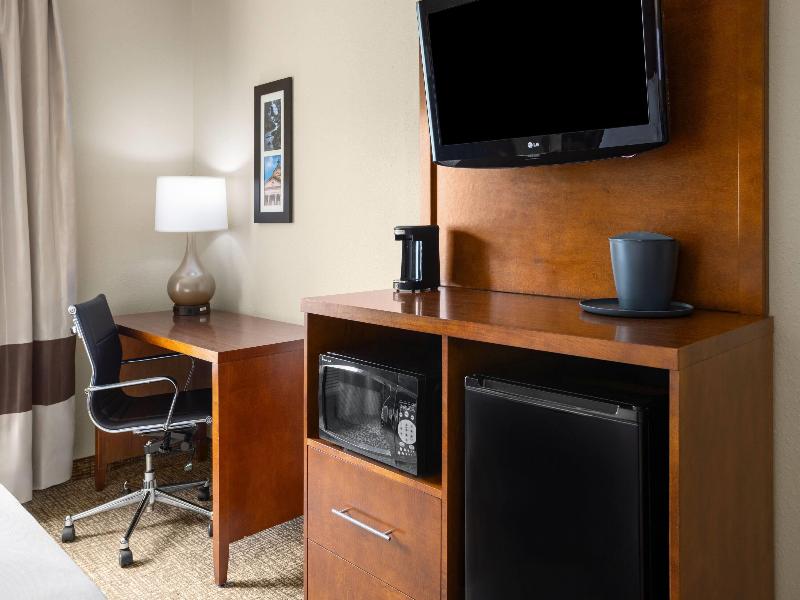 Wingate by Wyndham New Stanton image