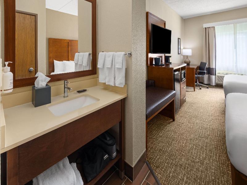 Wingate by Wyndham New Stanton image