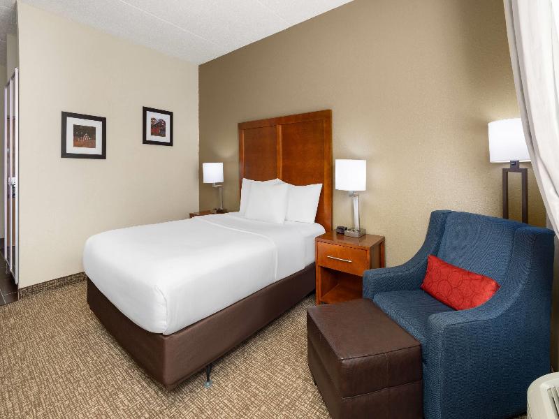 Wingate by Wyndham New Stanton image