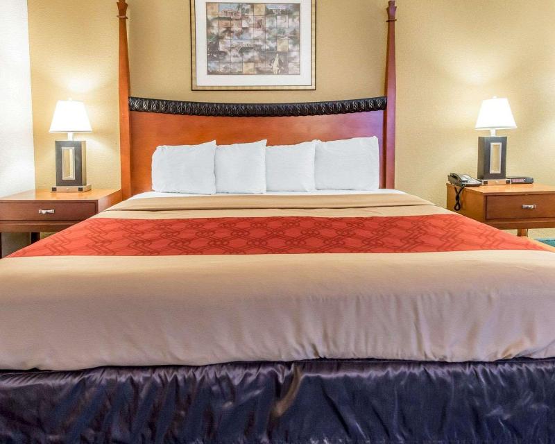 Econo Lodge New Stanton image
