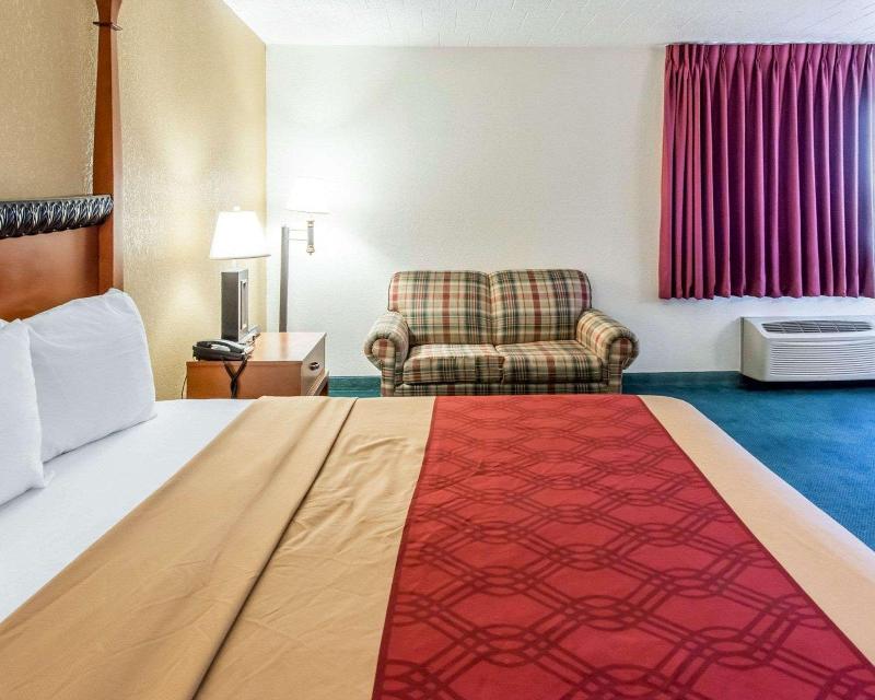 Econo Lodge New Stanton image