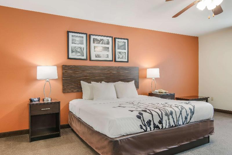 Sleep Inn & Suites Ronks image