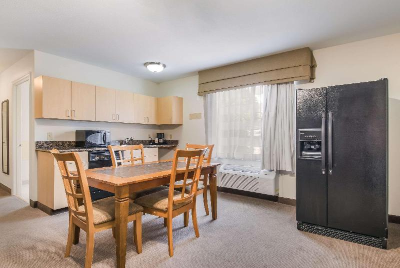 Sleep Inn & Suites Ronks image
