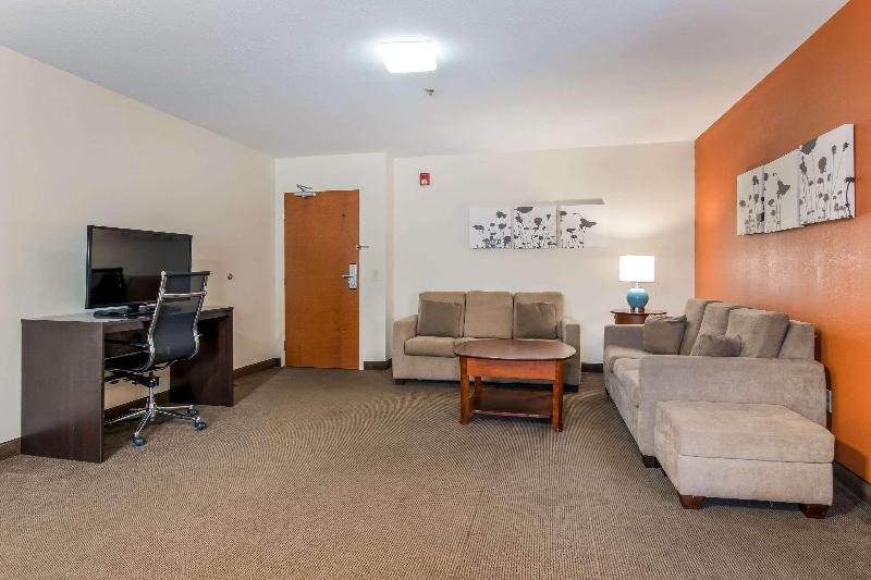 Sleep Inn & Suites Ronks image
