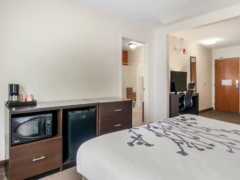 Sleep Inn & Suites Ronks image