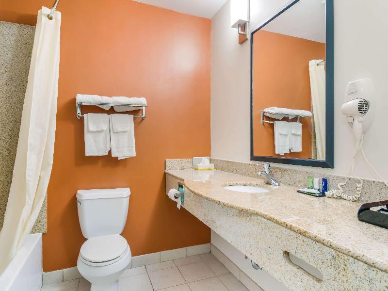 Sleep Inn & Suites Ronks image