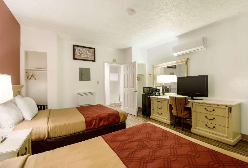 Econo Lodge Inn & Suites image