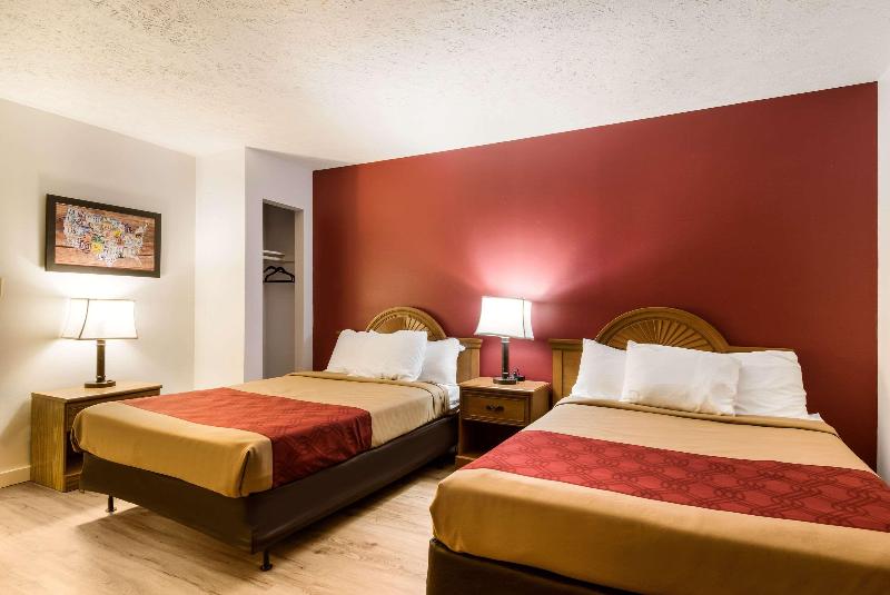 Econo Lodge Inn & Suites image
