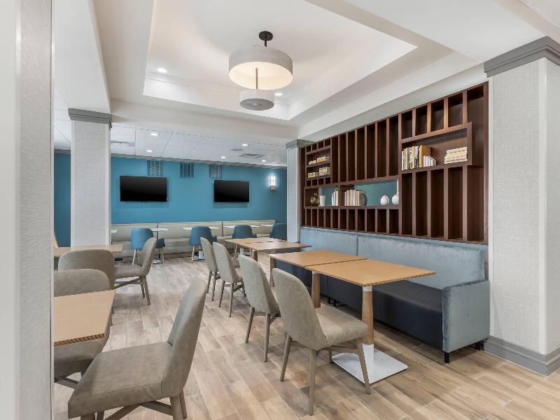 Comfort Inn & Suites Camden image