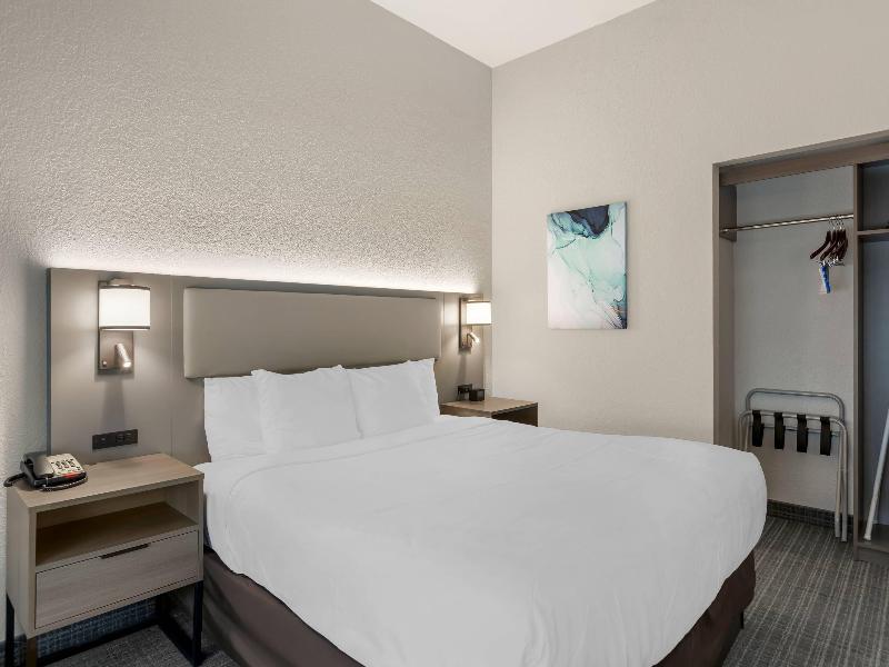 Comfort Inn & Suites Camden image