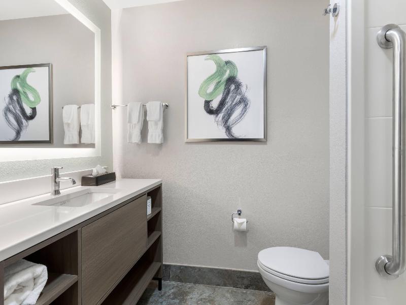 Comfort Inn & Suites Camden image