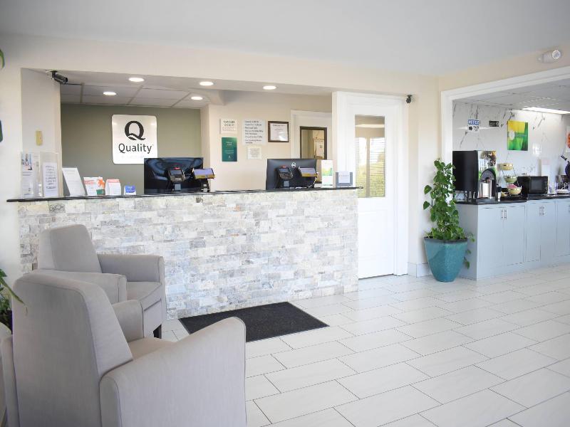 Quality Inn Manning I-95 image