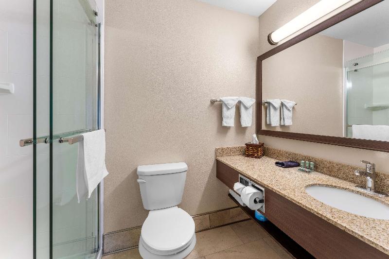BEST WESTERN Vermillion Inn image