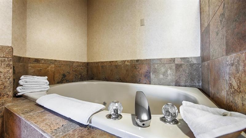 BEST WESTERN Vermillion Inn image