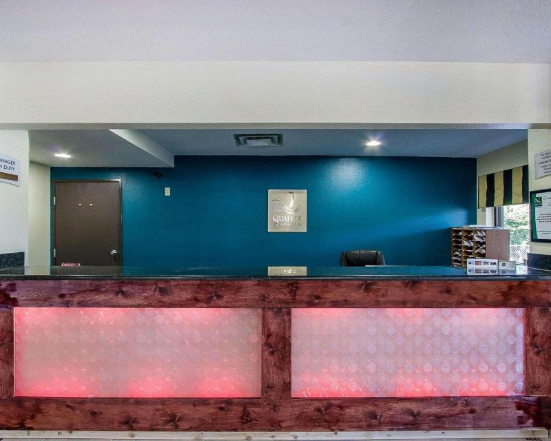 Quality Inn & Suites Centerville image