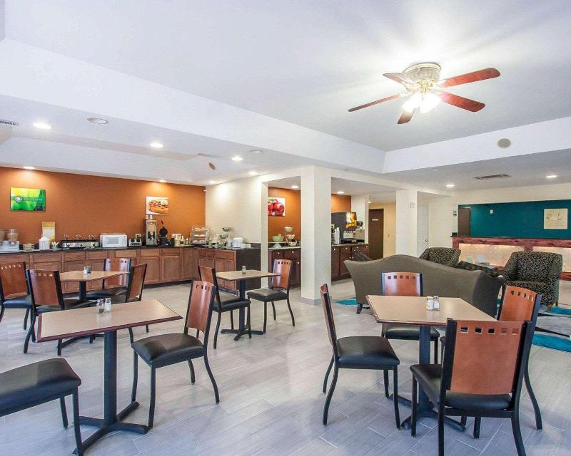 Quality Inn & Suites Centerville image
