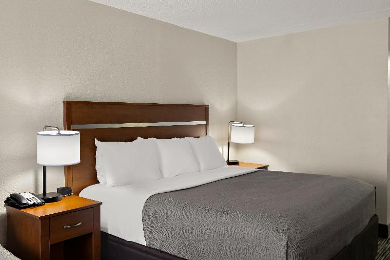 Quality Inn Dandridge image