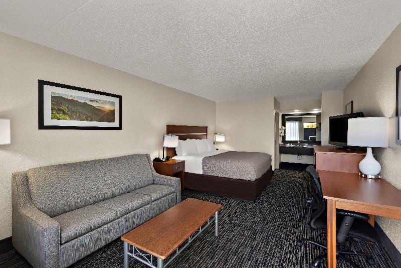 Quality Inn Dandridge image
