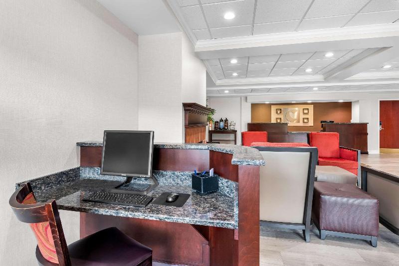 Comfort Inn Harriman image