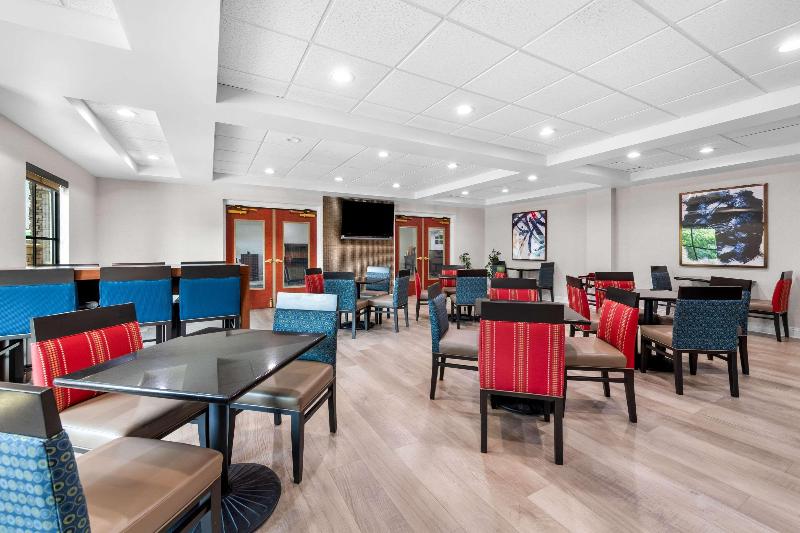 Comfort Inn Harriman image