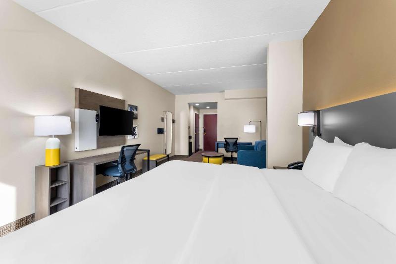 Comfort Inn Harriman image