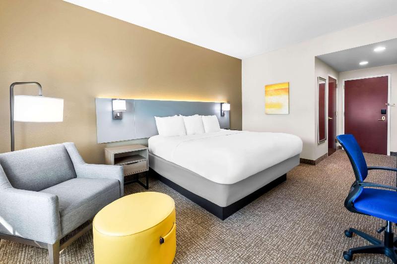 Comfort Inn Harriman image