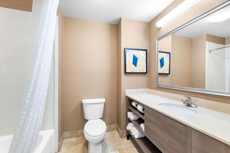 Comfort Inn Harriman image