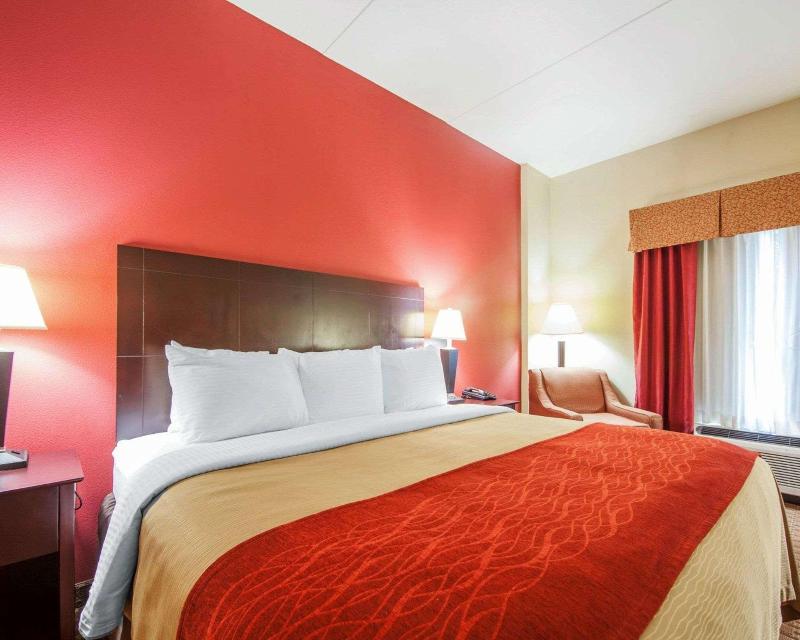Comfort Inn Harriman image