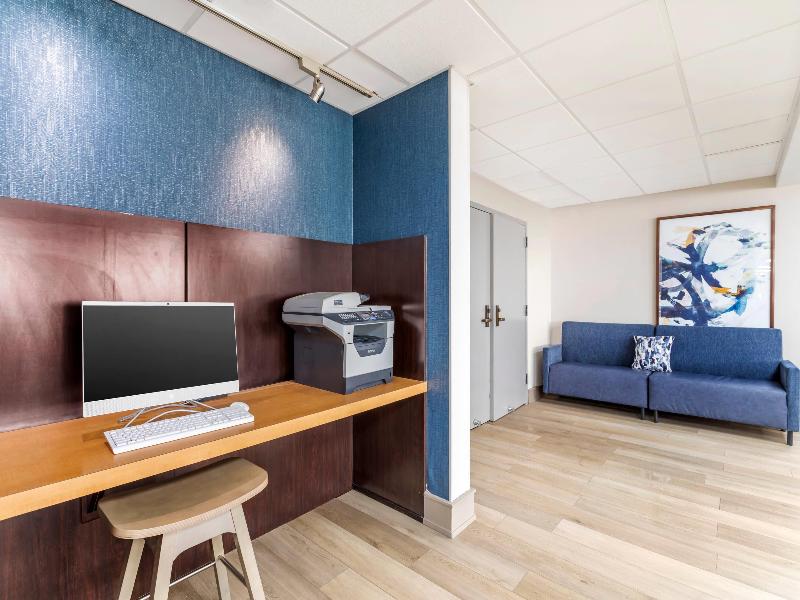 Comfort Inn Oak Ridge - Knoxville image