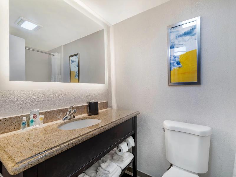 Comfort Inn Oak Ridge - Knoxville image