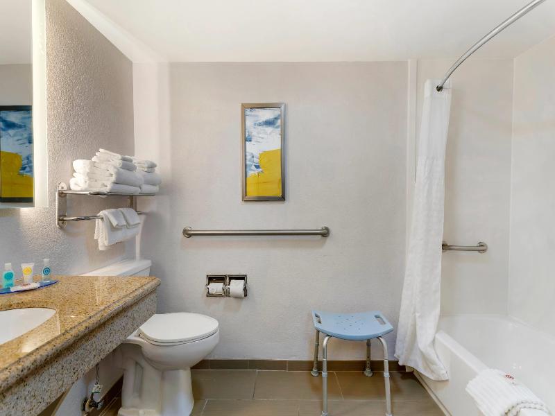 Comfort Inn Oak Ridge - Knoxville image