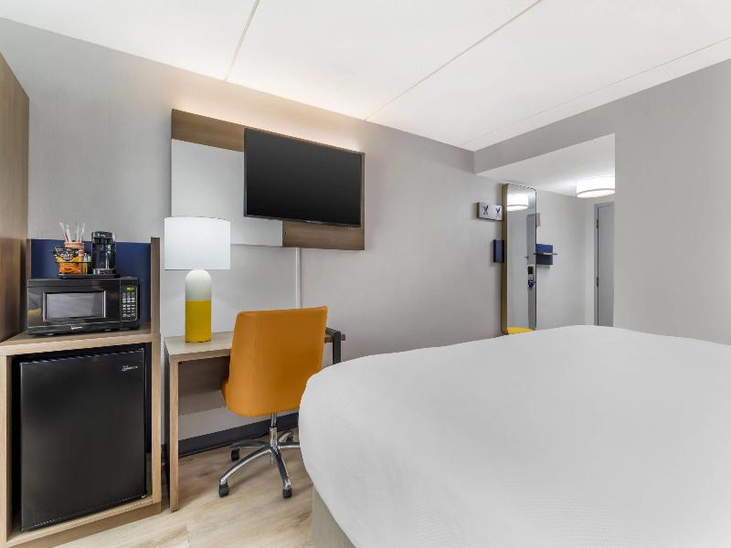 Comfort Inn Oak Ridge - Knoxville image