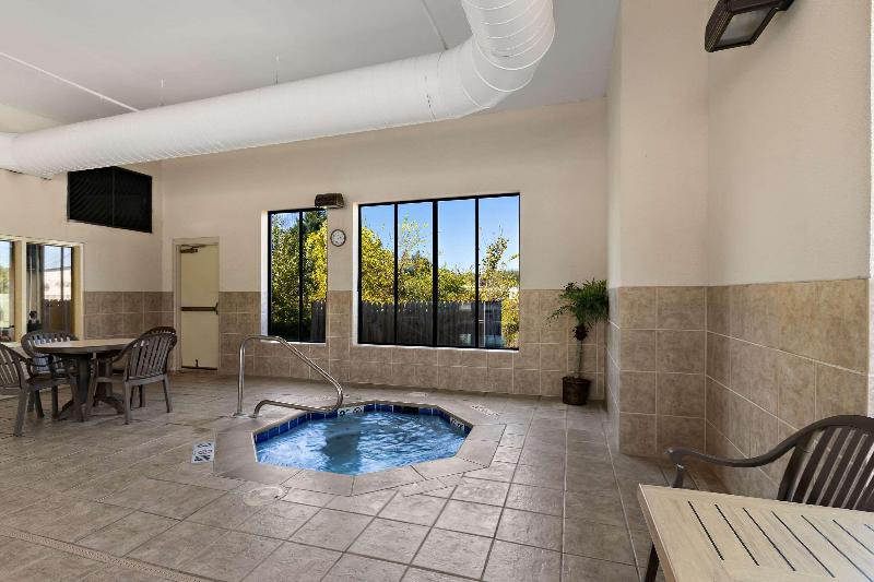 Comfort Inn Powell - Knoxville North image